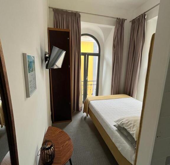 سوییت, Day Off Suite&hostel