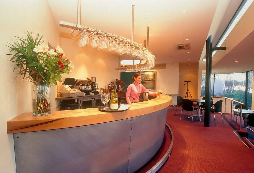 Люкс Вид на Море, Edge Of The Bay Resort