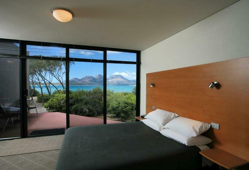 Люкс Вид на Море, Edge Of The Bay Resort