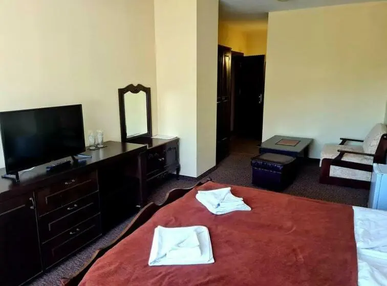 اتاق استاندارد با بالکن, Family Hotel Bela