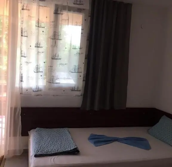 اتاق لوکس, Family Hotel Julian