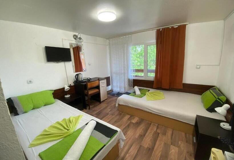 디럭스 룸, Family Hotel Julian