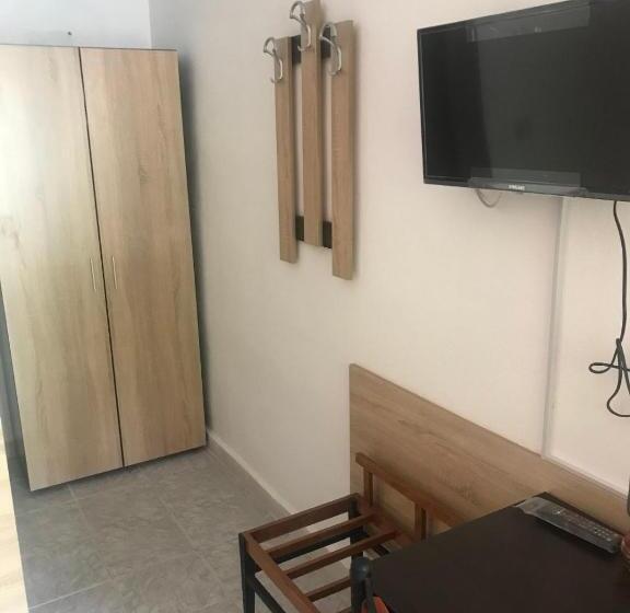 디럭스 룸, Family Hotel Julian