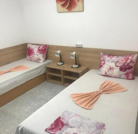 디럭스 룸, Family Hotel Julian