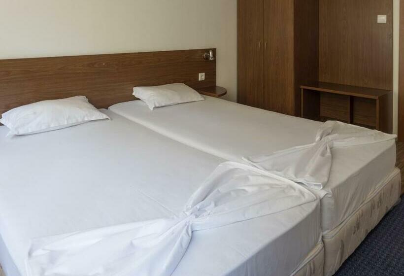 주니어 스위트 발코니, Family Park Hotel Kyoshkove