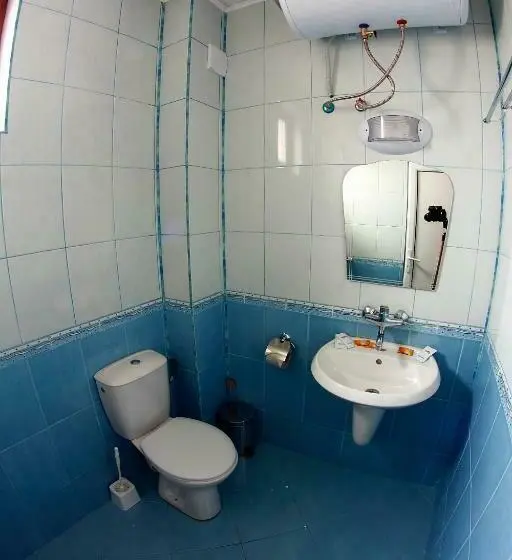 Standard-huone, Akre