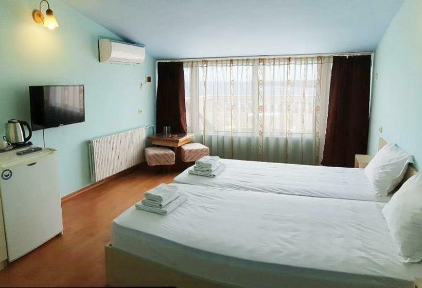 اتاق استاندارد, Bobchev