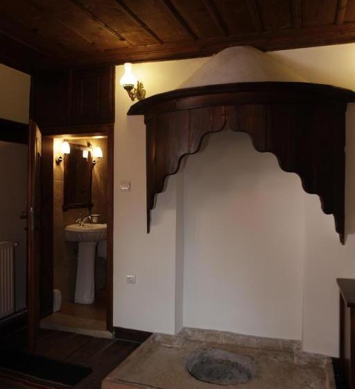 标准间, Djudjeva Kyshta