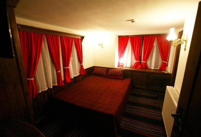 标准间, Djudjeva Kyshta