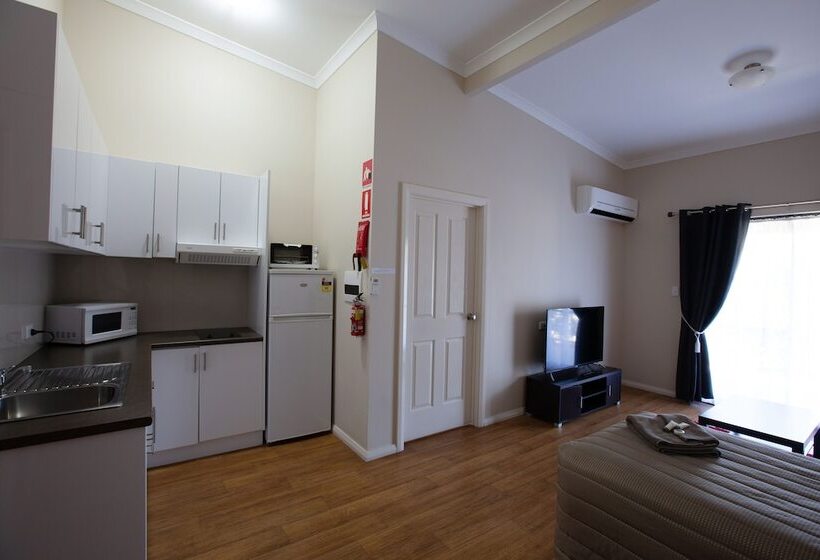 Шале 1 Спальня, The Rec