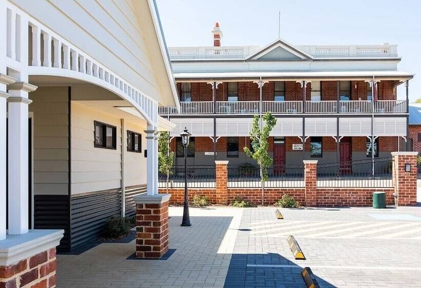 Семейный Номер, The Rec