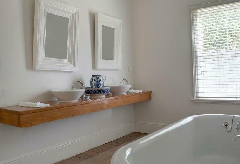 جناح ديلوكس سرير كينج, Hillview Heritage Estate