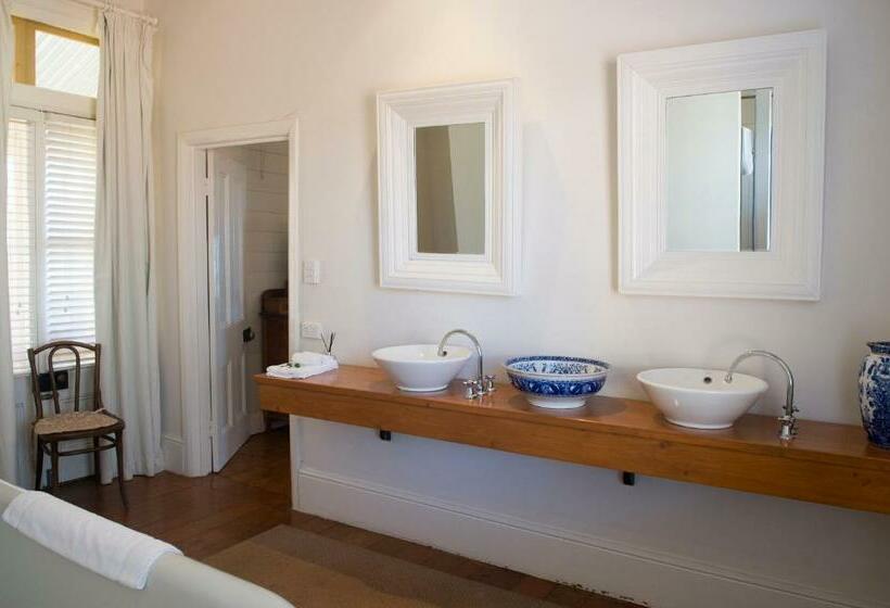 جناح ديلوكس سرير كينج, Hillview Heritage Estate