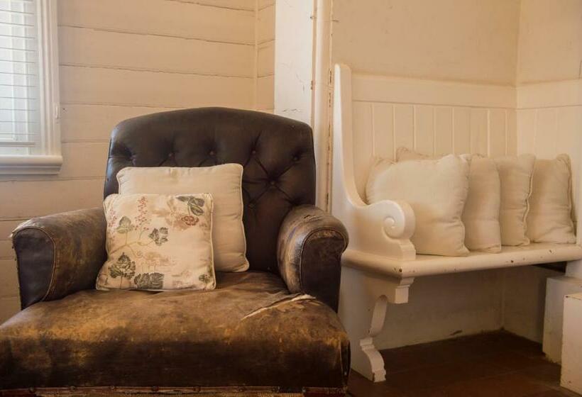 جناح ديلوكس سرير كينج, Hillview Heritage Estate