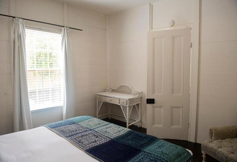 جناح, Hillview Heritage Estate