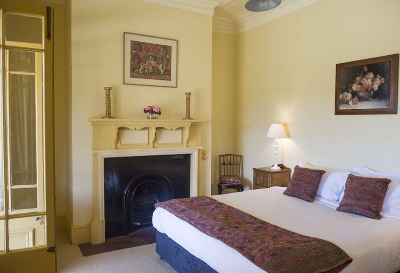 جناح كومفورت, Hillview Heritage Estate