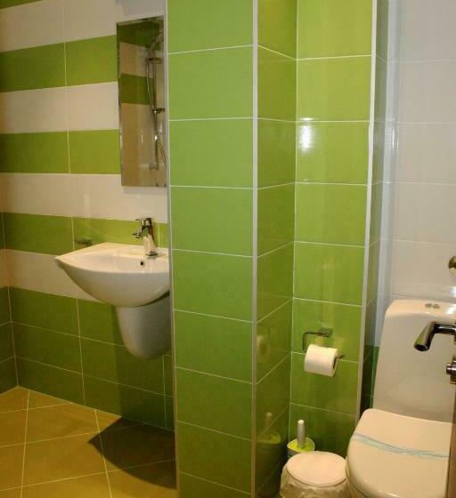 标准间, Incanto Family