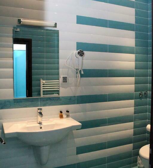 标准间, Incanto Family