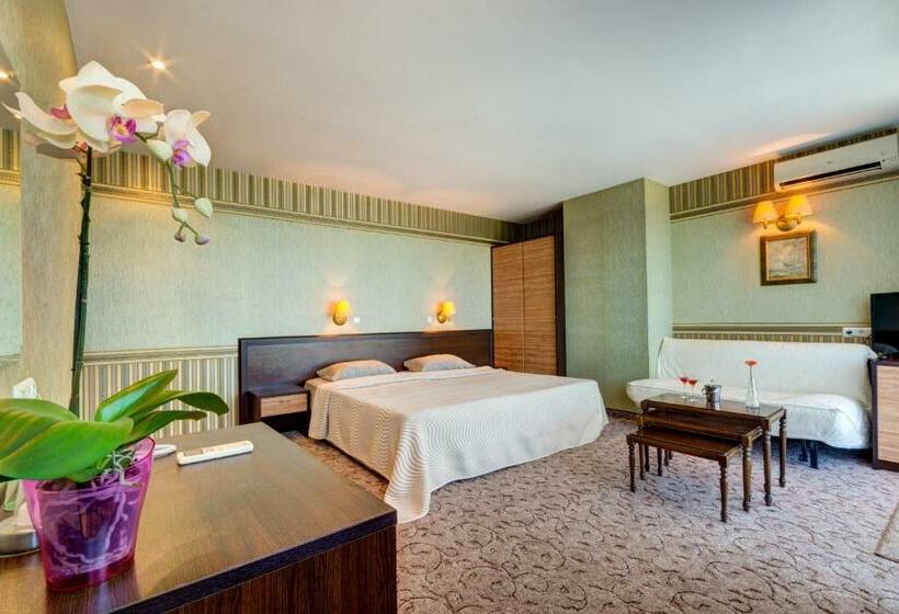 استودیوی استاندارد, Kalithea Family