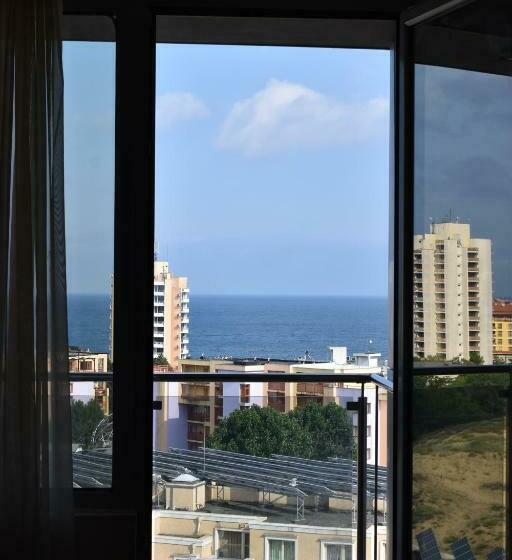 Полулюкс с Балконом, Kamenec