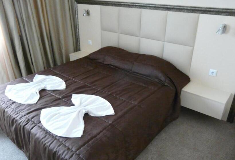 Номер Стандарт с Балконом, Kamenec