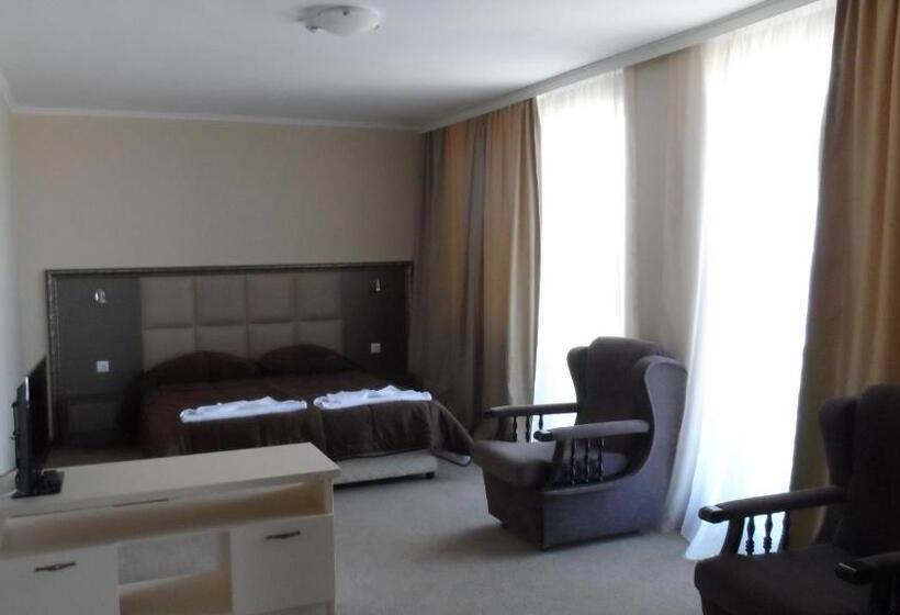 Люкс с Балконом, Kamenec