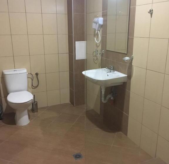 Полулюкс, Kamenec