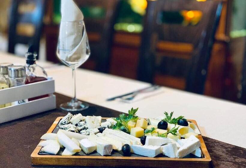 Habitación Estándar con Balcón, Meatsa