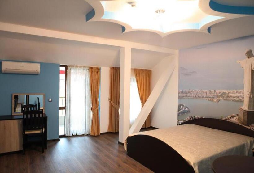 Habitación Estándar con Balcón, Meatsa