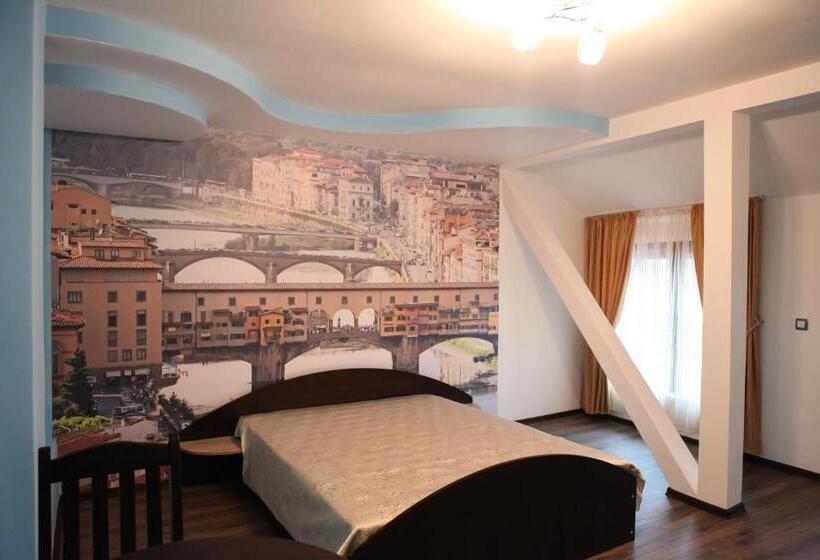 Habitación Estándar con Balcón, Meatsa