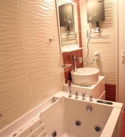 Junior Suite Deluxe, Meatsa