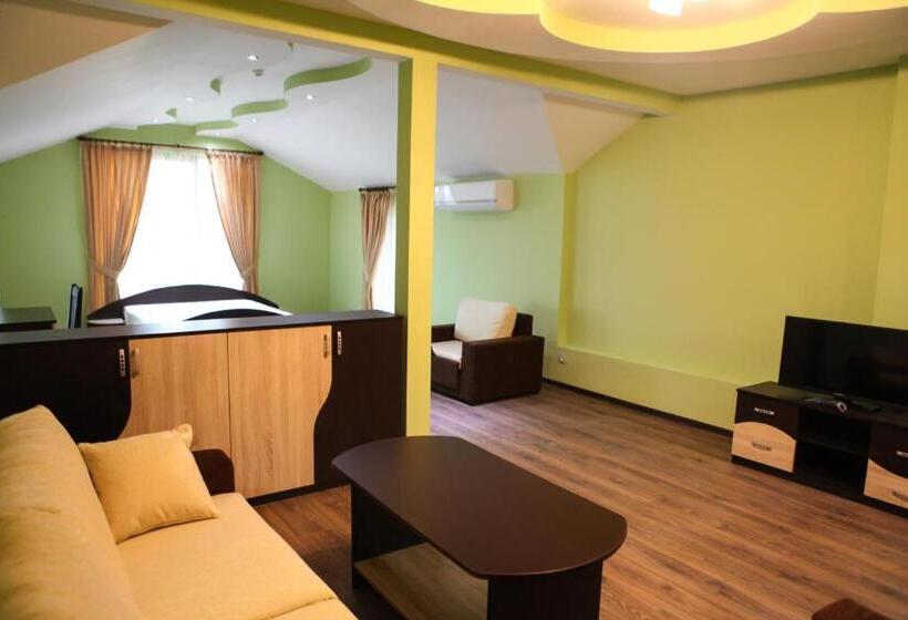 Junior Suite Deluxe, Meatsa