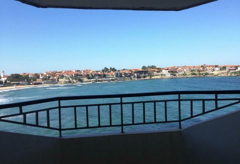 آپارتمان 1 خوابه با بالکن و چشمانداز دریا, Parnasse