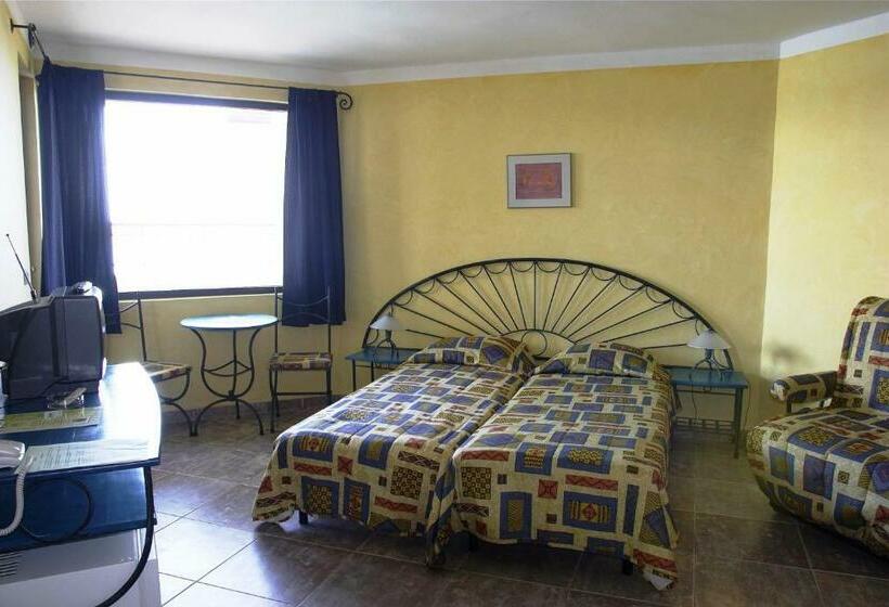 اتاق استاندارد, Parnasse