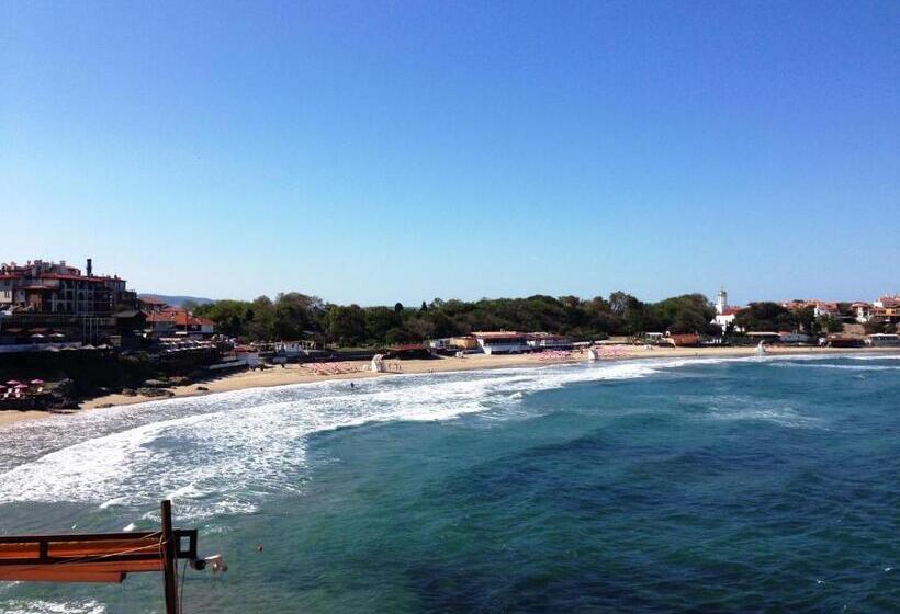 آپارتمان 1 خوابه با بالکن و چشمانداز دریا, Parnasse