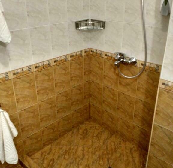 스탠다드 룸, Philippopolis