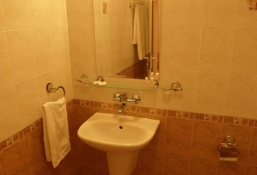 Standard Single Room, Philippopolis