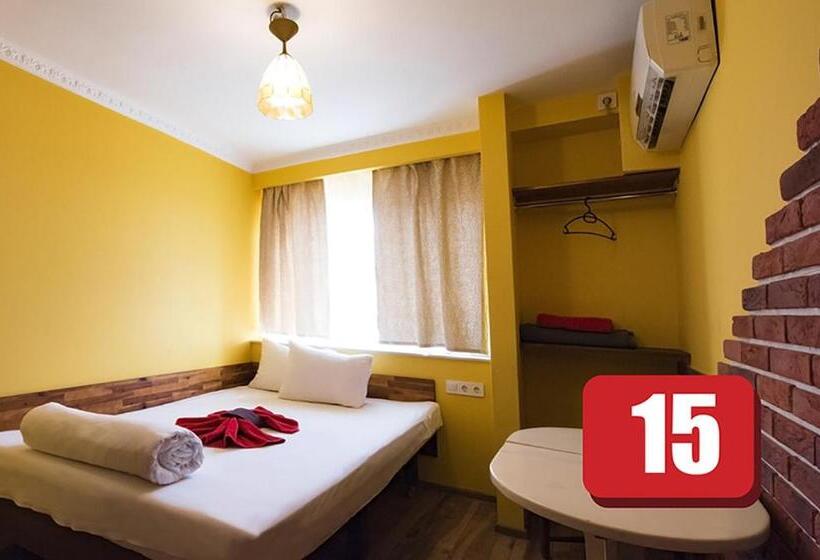 غرفة قياسية فردية, Simona Complex