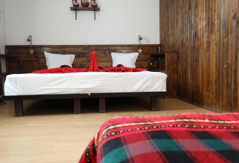 غرفة قياسية ثلاثية, Simona Complex