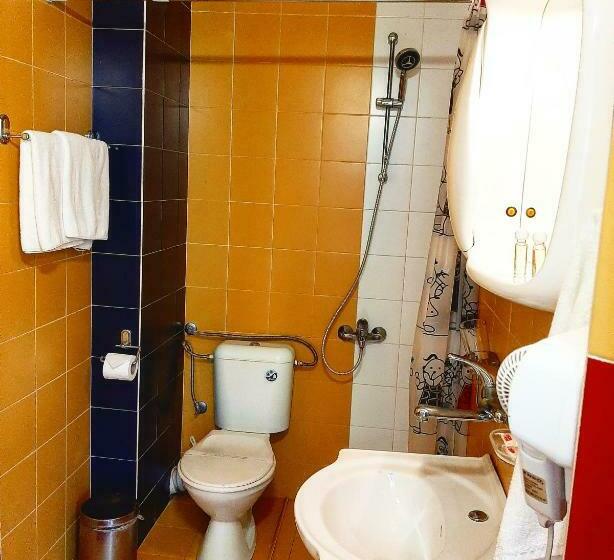 غرفة كومفورت, Slaviani