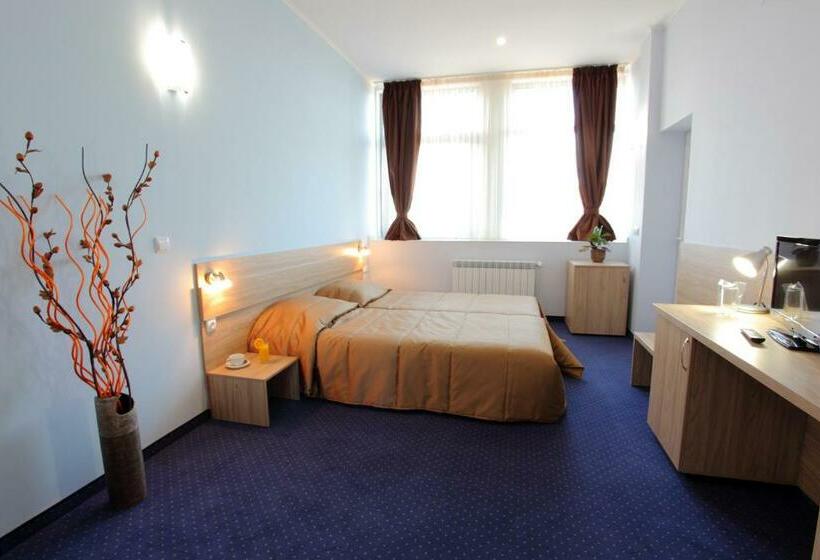 デラックスルーム, Teodora Palace