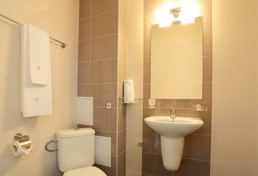 スタンダードルーム, Teodora Palace