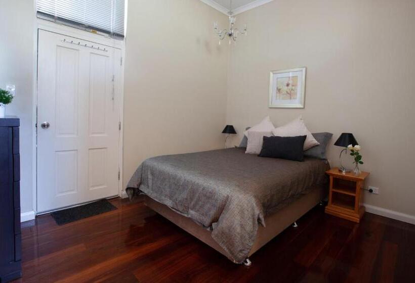 Апартаменты 1 Спальня, The Rec