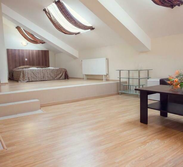 コンフォートルーム, Varosha