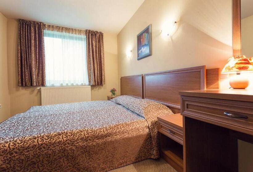 エコノミールーム, Varosha