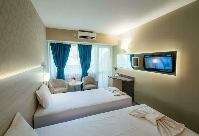 Standard-huone Parveke, Family Park Hotel Kyoshkove