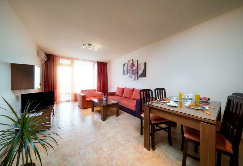 آپارتمان 1 خوابه با بالکن و چشمانداز دریا, Aurelia Beach Complex