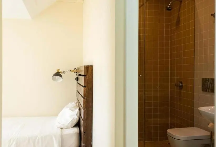 Quarto Familiar, Sant Jordi Hostels Lisbon