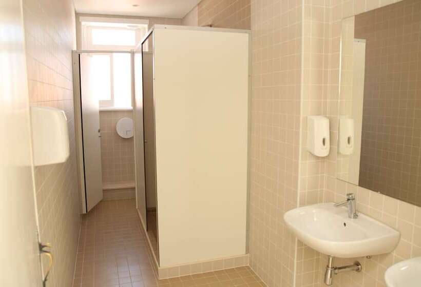 Quarto Standard Casa de Banho Partilhada, Sant Jordi Hostels Lisbon