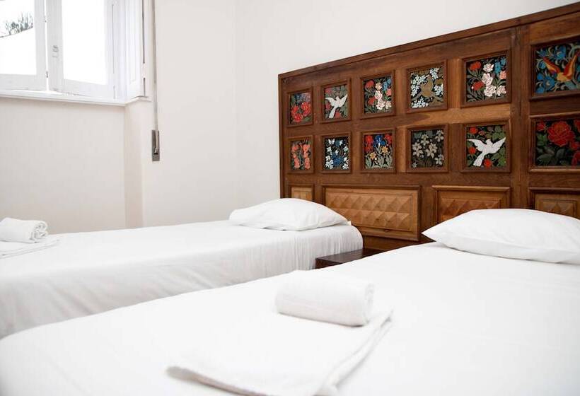 Quarto Standard Casa de Banho Partilhada, Sant Jordi Hostels Lisbon